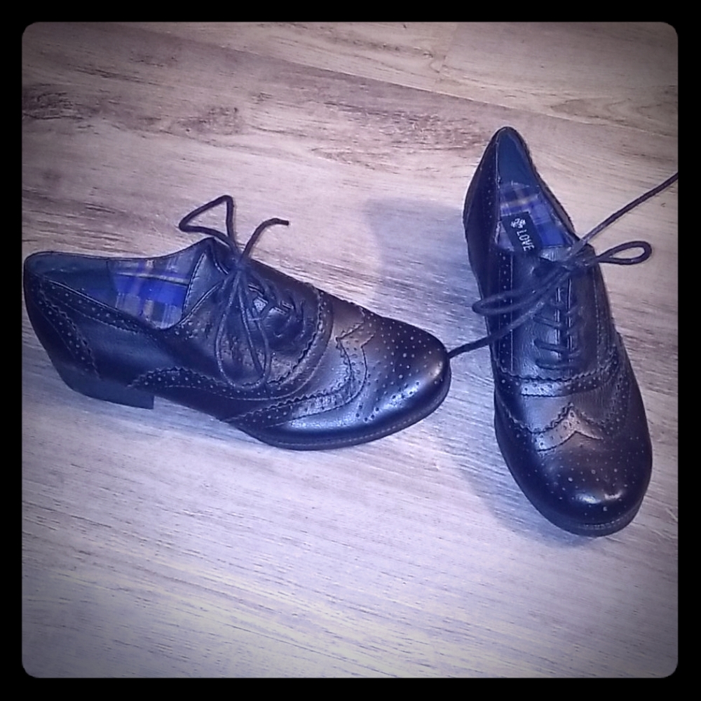 🎁4/$20🎁Love Culture black oxfords
